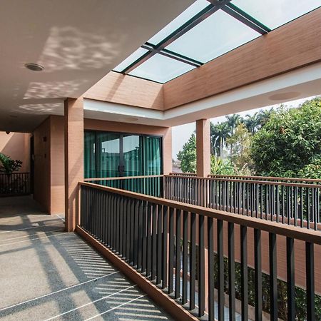 Rachabhura Hotel Ratchaburi Kültér fotó